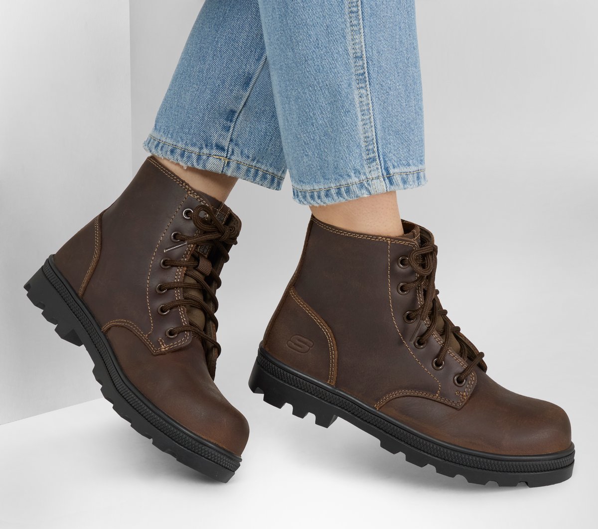 Work: Rotund - Finnen | Skechers Women
