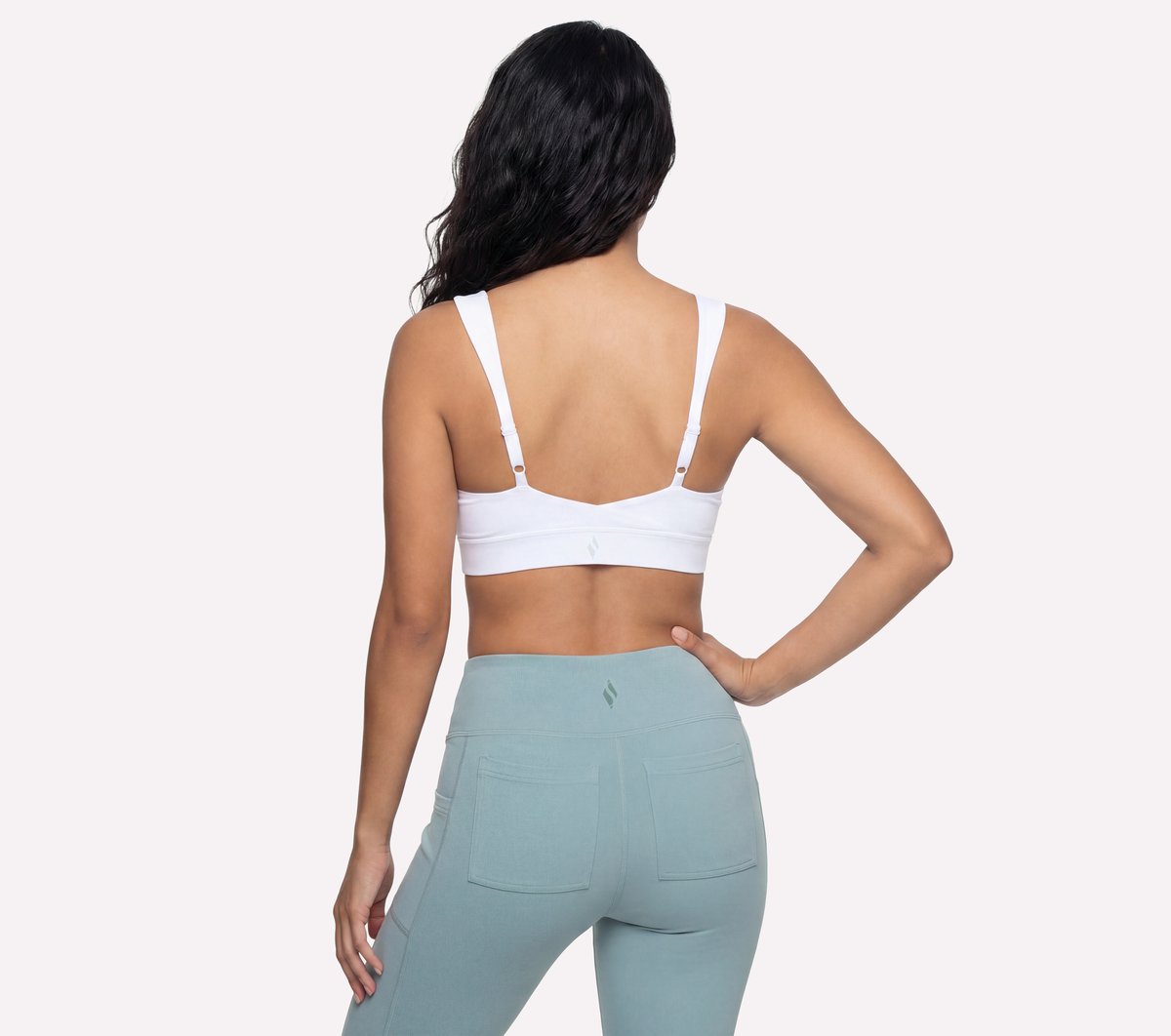 GO WALK Evolution Zip Front Bra | Skechers Women