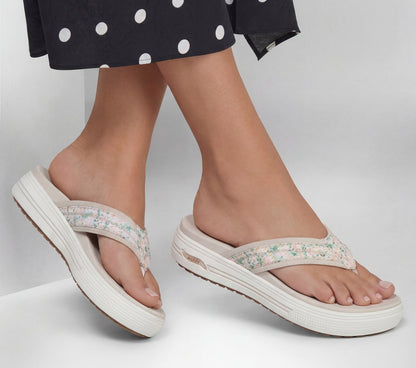 Arch Fit Arcade Sandal - Flora Friends | Skechers Women