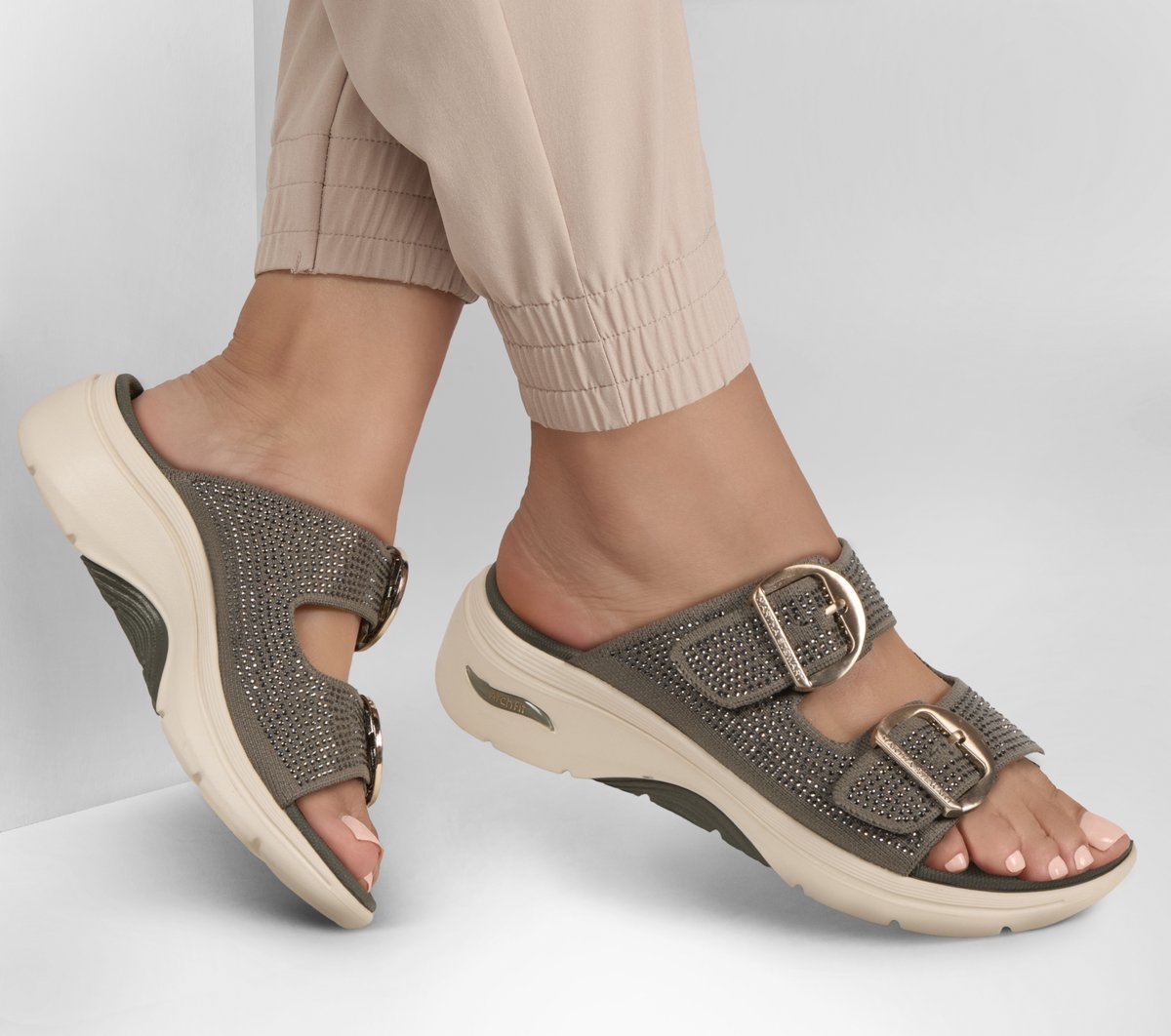 Martha Stewart: GO WALK Arch Fit 2.0 Sandal - Showstopper | Skechers Women