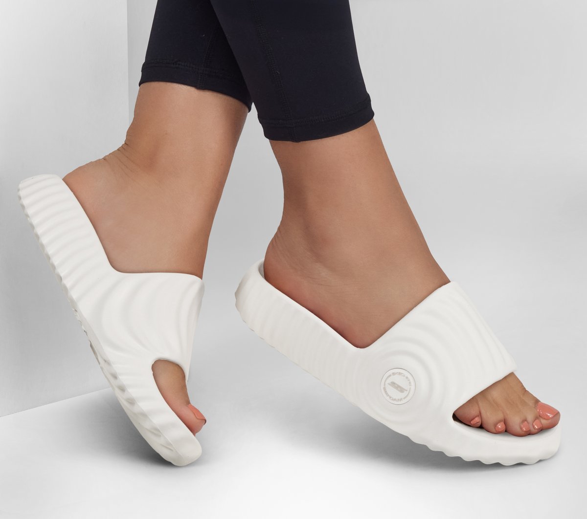 GO FOAM Arch Fit Craze - Kai | Skechers Women