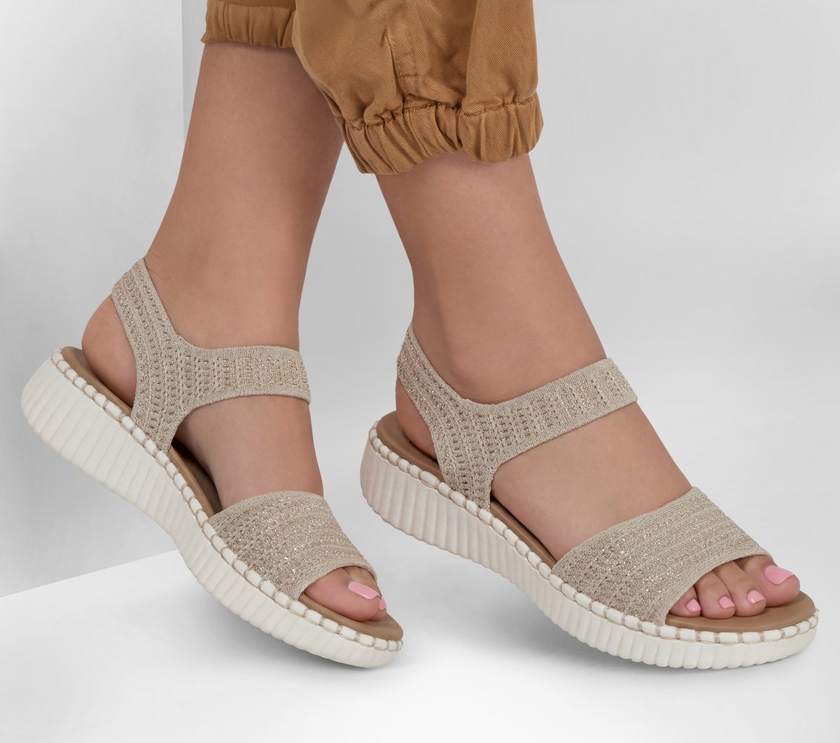Wilshire Blvd - Summertime Inspo | Skechers Women