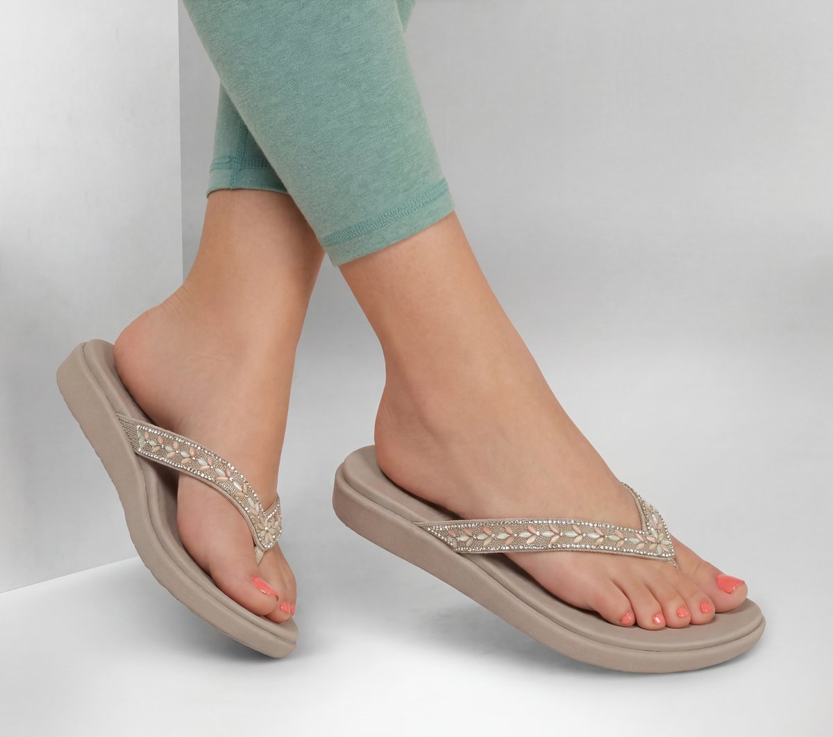 Meditation Luxe - Everyday Glow | Skechers Women