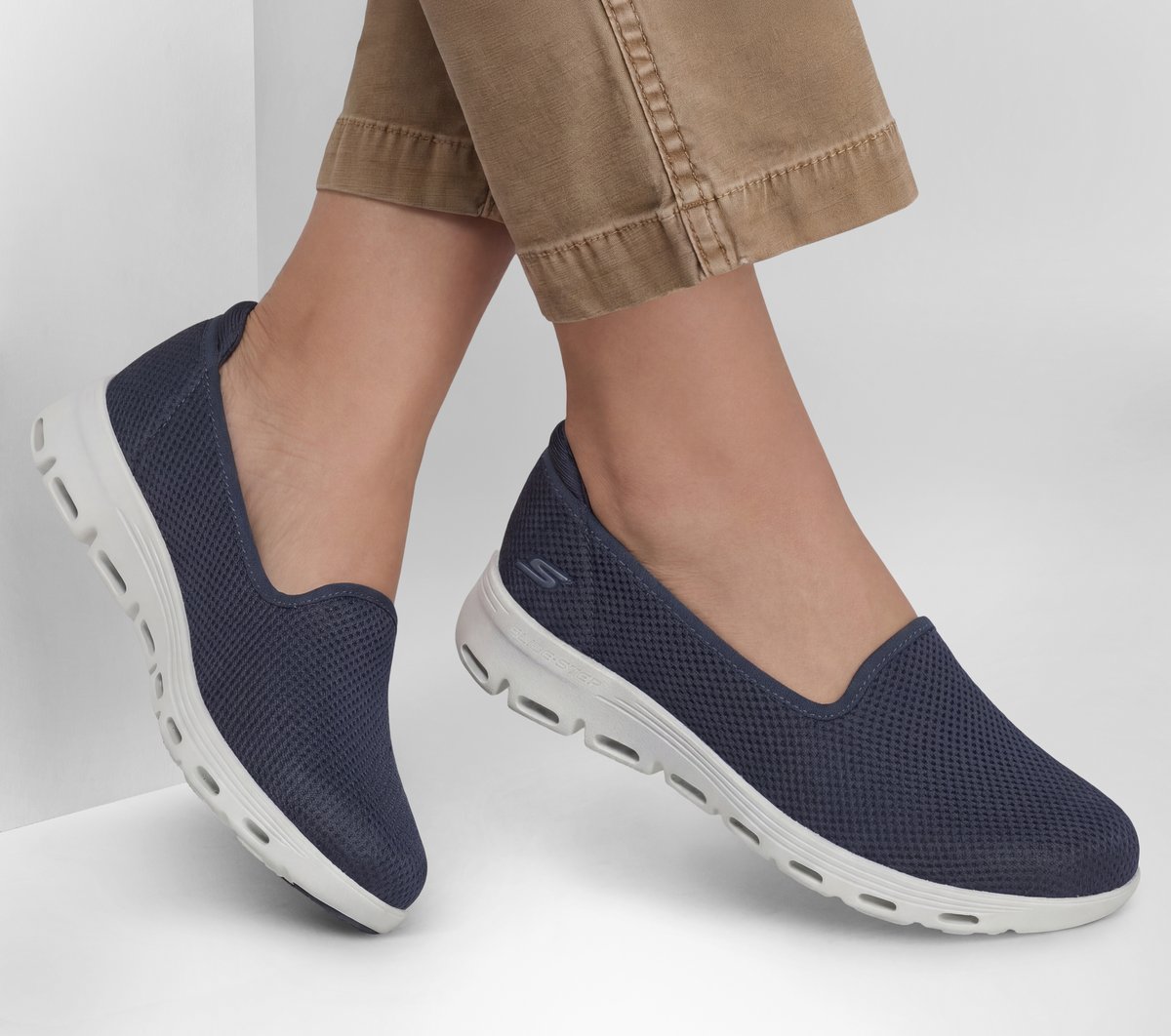 Glide-Step Serene - Lennon | Skechers Women