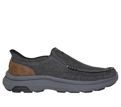 BLACK,7.0,Medium